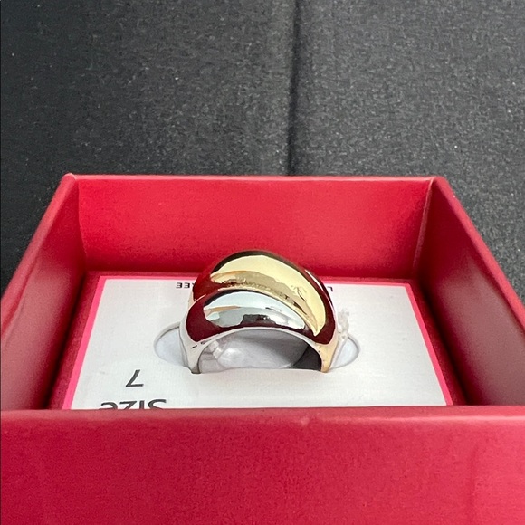 House of Harlow 1960 | Two-Tone Statement Ring | Size 7 - Picture 8 of 8